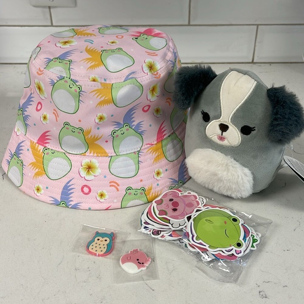 Squishmallows Wendy Frog Bucket Hat & Malu Dog - Shih Tzu & Stickers